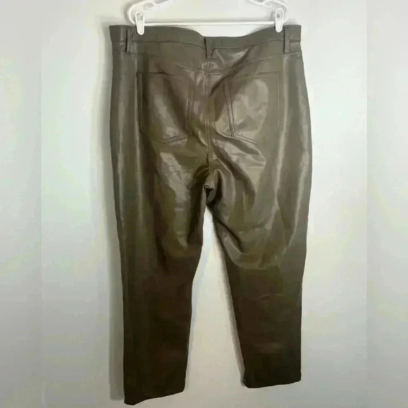 ABERCROMBIE 90s straight ultra high rise vegan leather Size 35 - Picture 13 of 16
